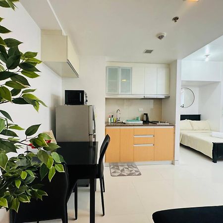 Studio At Viceroy T4 Florence Way Манила Экстерьер фото