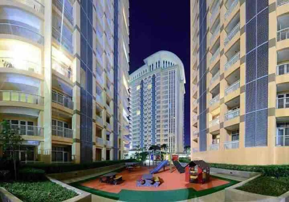 Studio At Viceroy T4 Florence Way Манила Экстерьер фото